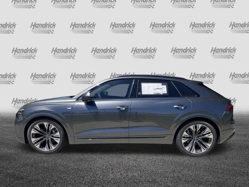 Daytona Gray Pearl Effect 2026 Audi Q8 55 Premium Plus