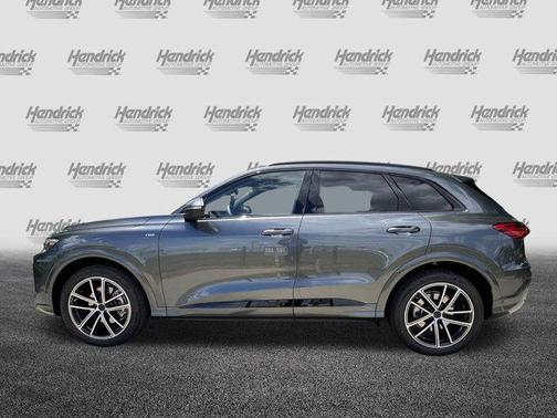 Daytona Gray Metallic 2026 Audi Q5 Prestige TFSI quattro S tronic