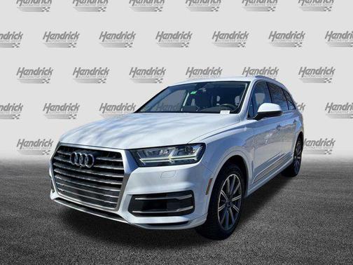 2019 Audi Q7 55 Premium Plus