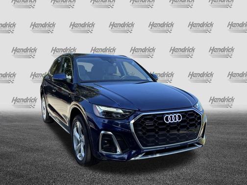 Navarra Blue Metallic 2025 Audi Q5 45 S line Premium Plus