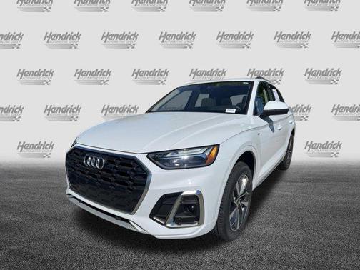 Glacier White Metallic 2023 Audi Q5 45 S line Premium Plus