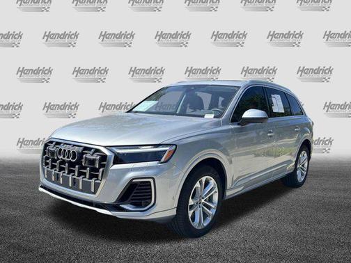 2025 Audi Q7 55 Premium Plus