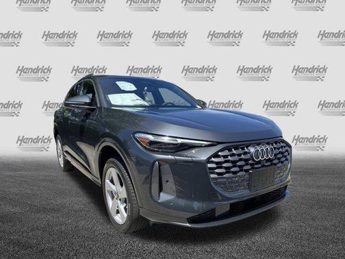 Tambora Gray Metallic 2026 Audi Q5 Premium Plus TFSI quattro S tronic