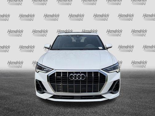 2024 Audi Q3 Premium 45 TFSI S line quattro Tiptronic