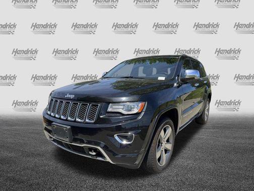 Brilliant Black Crystal Pearlcoat 2014 Jeep Grand Cherokee Overland
