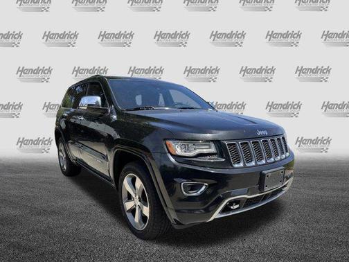 Brilliant Black Crystal Pearlcoat 2014 Jeep Grand Cherokee Overland