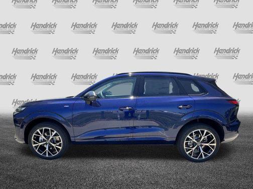 Navarra Blue Metallic 2026 Audi Q3 TFSI quattro S tronic
