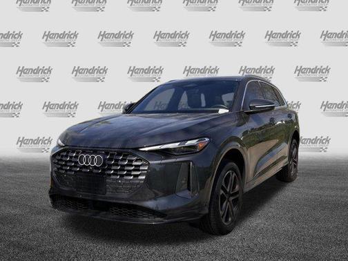 Tambora Gray Metallic 2025 Audi Q5 Premium TFSI quattro S tronic