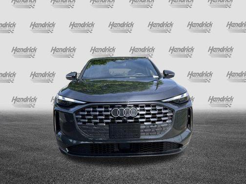Tambora Gray Metallic 2025 Audi Q5 Premium TFSI quattro S tronic