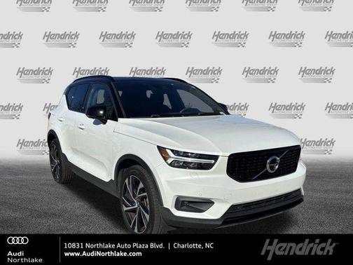 2021 Volvo XC40 T5 R-Design