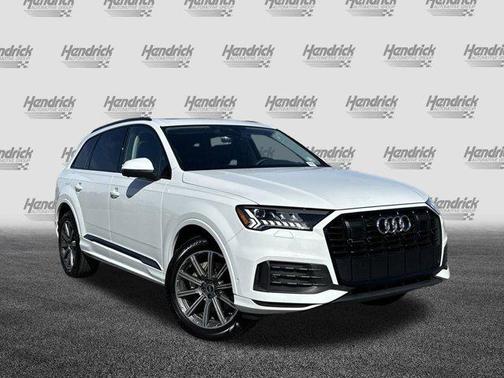 2024 Audi Q7 45 Premium Plus