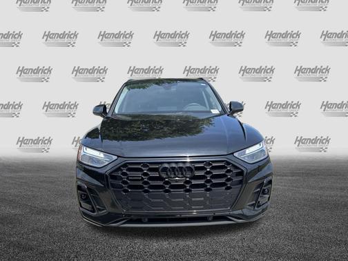 Mythos Black Metallic 2023 Audi Q5 45 S line Premium Plus