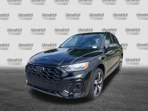 Mythos Black Metallic 2023 Audi Q5 45 S line Premium Plus