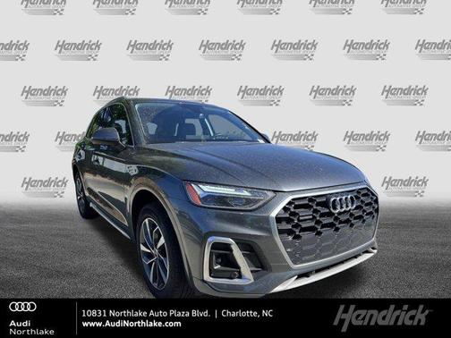 Daytona Gray Pearl Effect 2023 Audi Q5 45 S line Premium