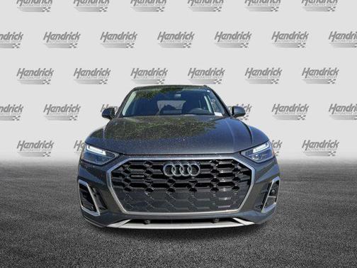 Daytona Gray Pearl Effect 2023 Audi Q5 45 S line Premium
