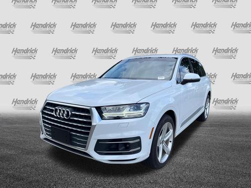Glacier White Metallic 2019 Audi Q7 55 Prestige