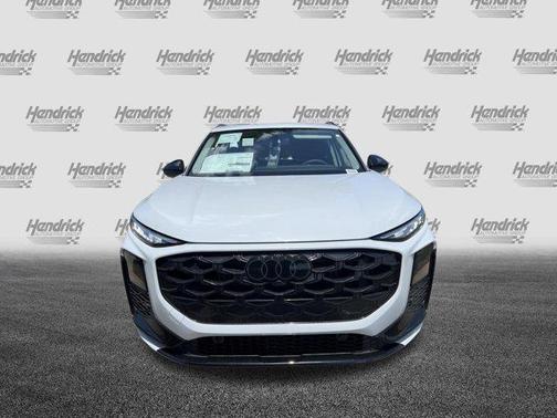 Glacier White Metallic 2026 Audi Q3 TFSI quattro S tronic