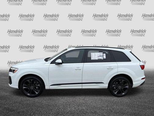 2025 Audi Q7 55 Premium Plus