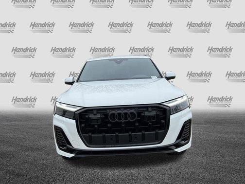2025 Audi Q7 55 Premium Plus