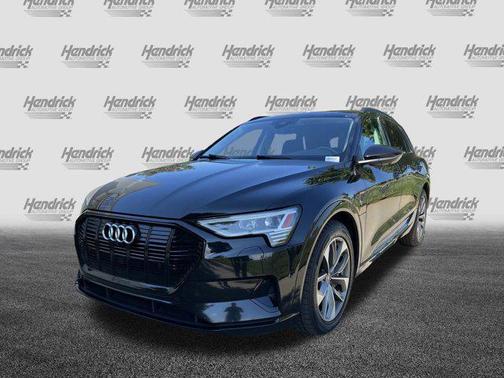 2021 Audi e-tron Premium Plus