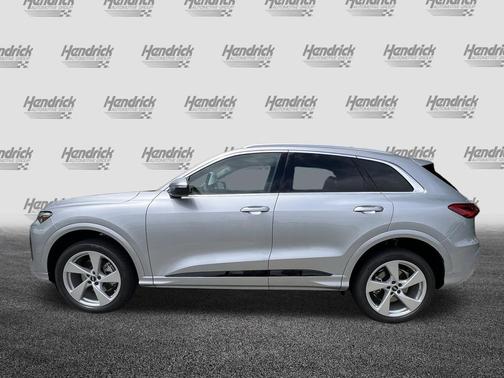 Florett Silver Metallic 2026 Audi Q5 Premium Plus TFSI quattro S tronic