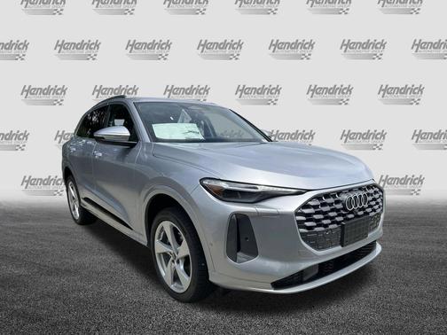 Florett Silver Metallic 2026 Audi Q5 Premium Plus TFSI quattro S tronic