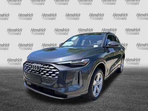 Tambora Gray Metallic 2026 Audi Q5 Premium Plus TFSI quattro S tronic
