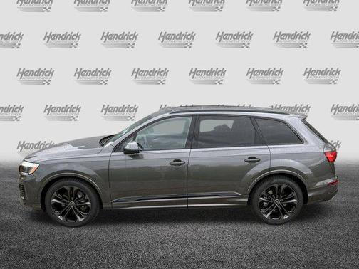 2025 Audi Q7 55 Prestige