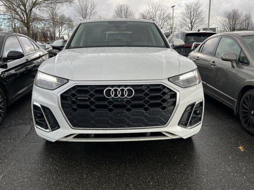 2023 Audi Q5 45 S line Premium Plus