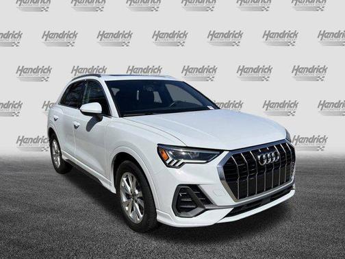 2024 Audi Q3 45 S line Premium Plus
