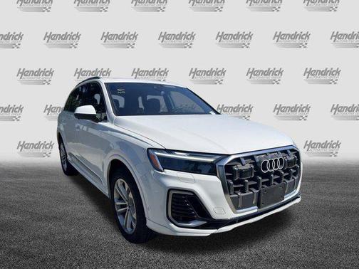 Carrara White 2025 Audi Q7 55 Premium Plus