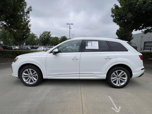 Carrara White 2025 Audi Q7 55 Premium Plus