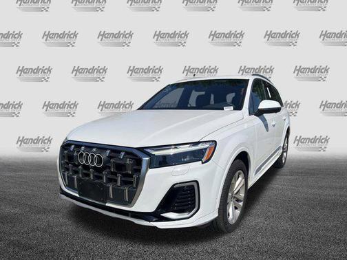 Carrara White 2025 Audi Q7 55 Premium Plus