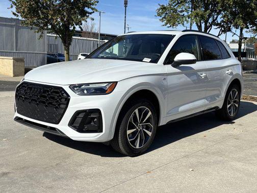 2024 Audi Q5 45 S line Premium