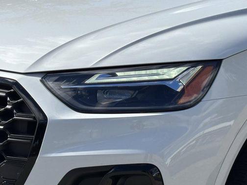 2024 Audi Q5 45 S line Premium