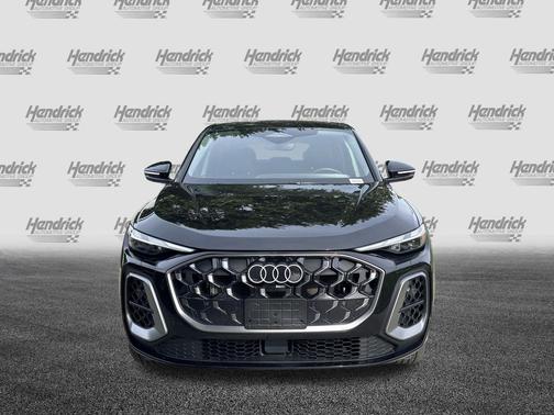 Mythos Black Metallic 2025 Audi Q5 Premium TFSI quattro S tronic