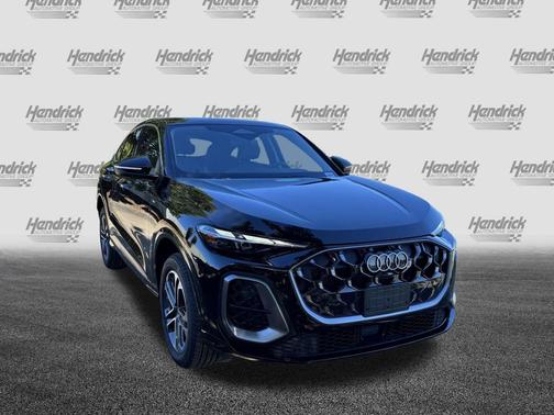 Mythos Black Metallic 2025 Audi Q5 Premium TFSI quattro S tronic