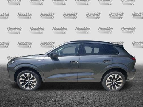 Daytona Gray Pearl Effect 2026 Audi Q3 TFSI quattro S tronic