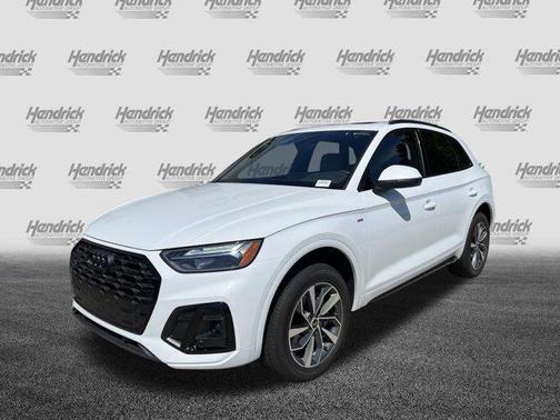 2024 Audi Q5 45 S line Premium