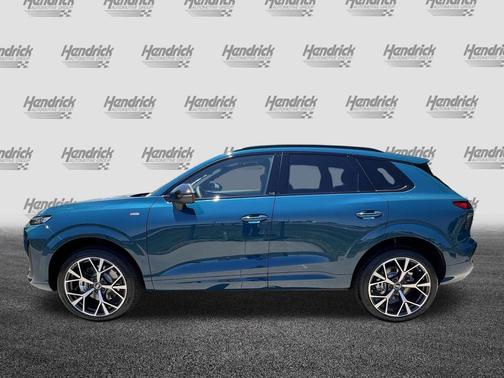 Malpelo Blue Metallic 2026 Audi Q3 TFSI quattro S tronic