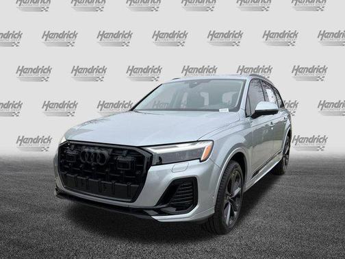 2025 Audi Q7 55 Premium Plus