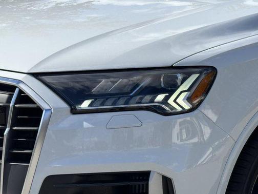 2023 Audi Q7 55 Prestige
