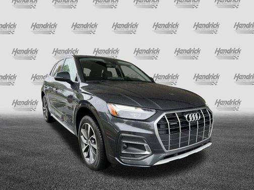 Manhattan Gray Metallic 2021 Audi Q5 45 Premium Plus