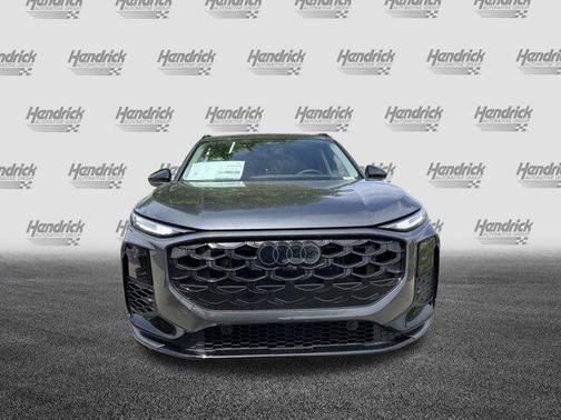 Daytona Gray Pearl Effect 2026 Audi Q3 TFSI quattro S tronic