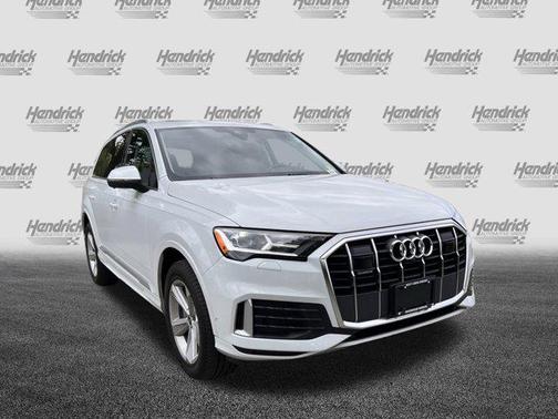 Glacier White Metallic 2023 Audi Q7 45 Premium Plus