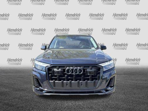 2025 Audi Q7 55 Prestige
