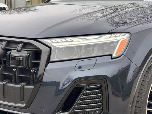 2025 Audi Q7 55 Prestige