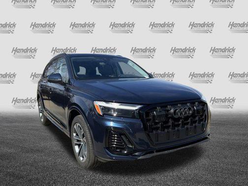2025 Audi Q7 45 Premium Plus