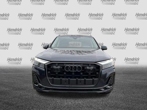 2025 Audi Q7 45 Premium Plus