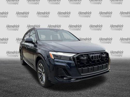 2025 Audi Q7 45 Premium Plus